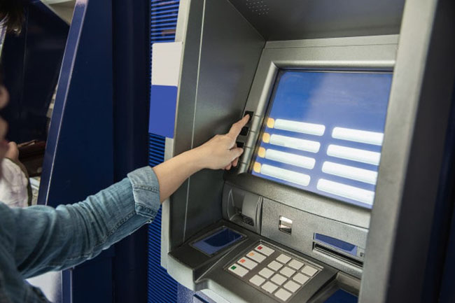 kiểm tra số tài khoản tại cây ATM
